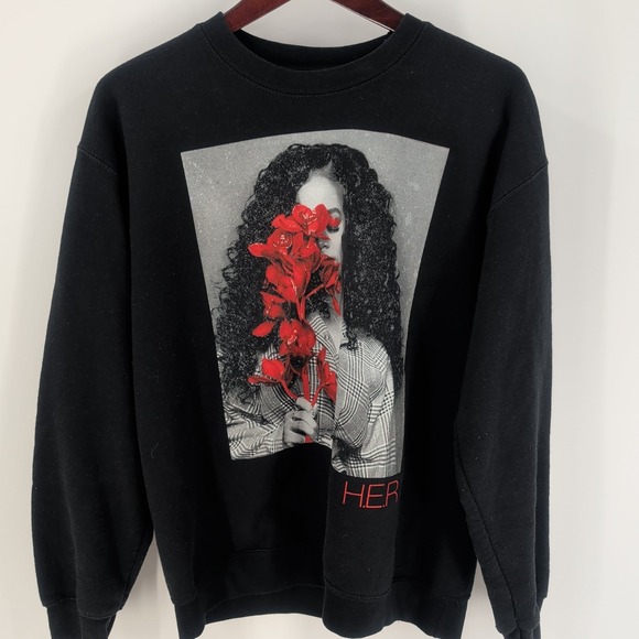 H.E.R. Crew Neck Roses & Girl‎ Graphic Classic Pullover Sweatshirt Black Size M - Picture 2 of 8